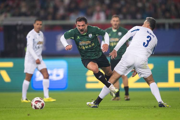 更是网球的 更是网球的