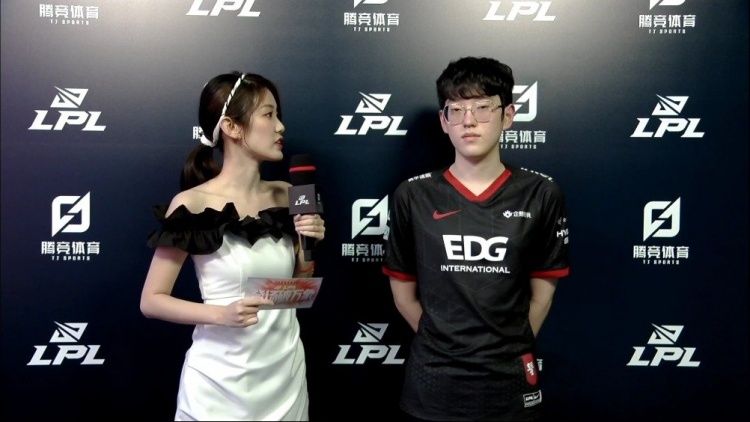 作为东道主 作为东道主