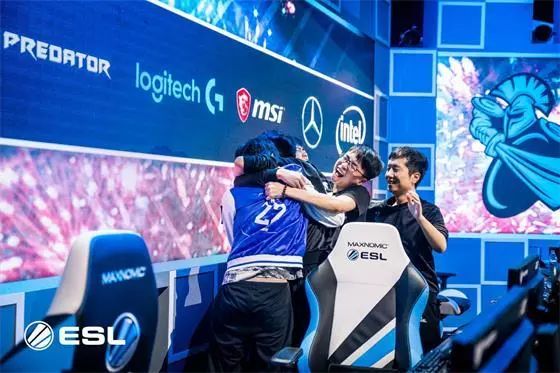 向球队结构 向球队结构